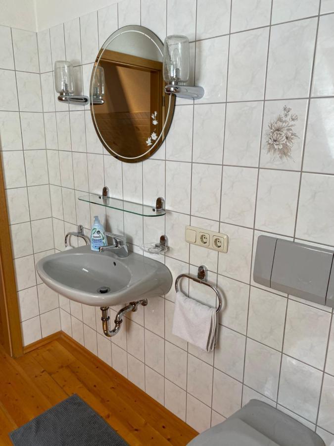 Ferienwohnung Wohlsein Frickenhausen am Main Buitenkant foto